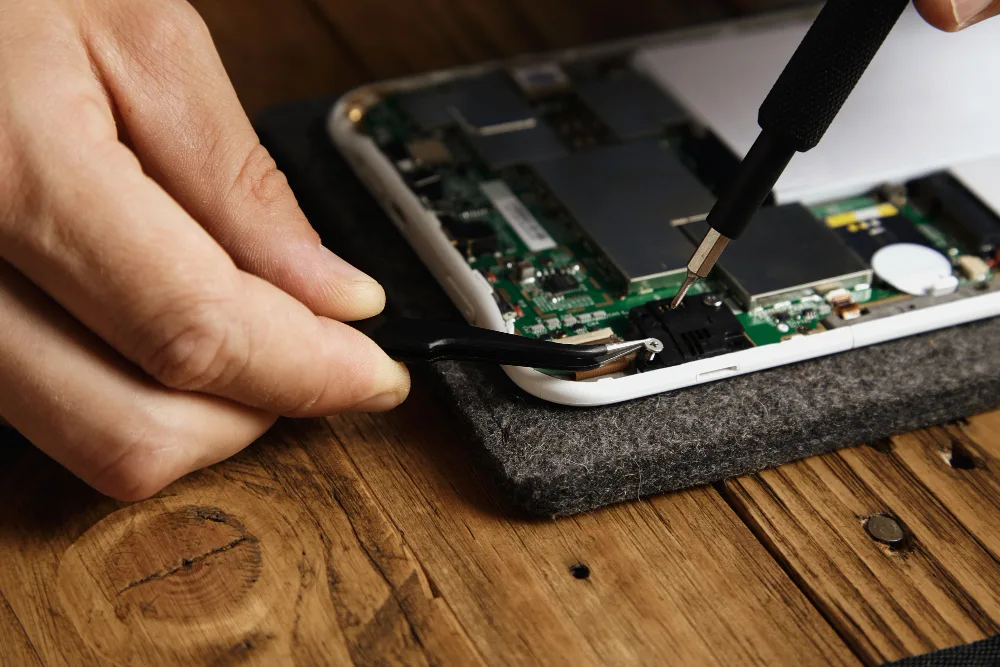 Comprehensive Repair Solutions - 旺财28