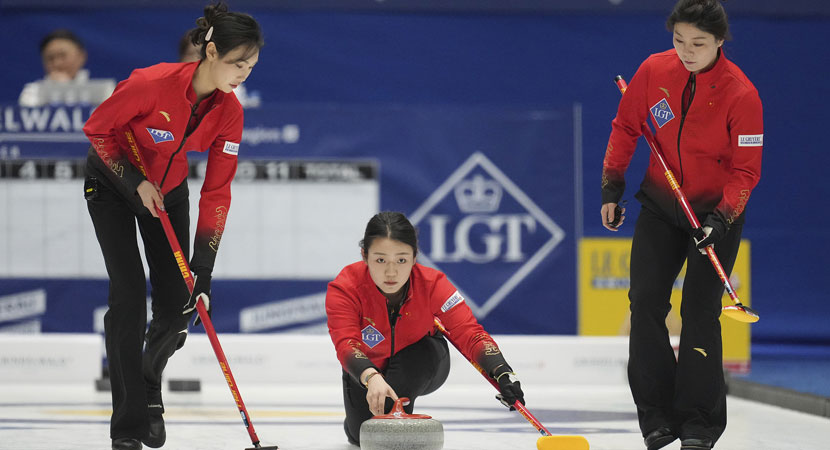 在场上轻松 在场上轻松